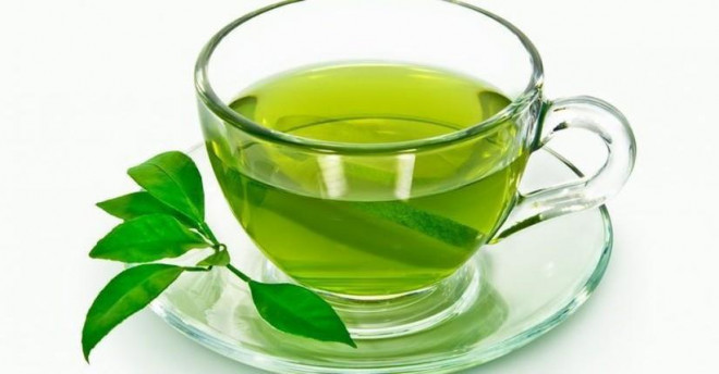 Uống 1 ly trà xanh giúp nam giới tăng cường sinh lý nhưng lạm dụng lại 