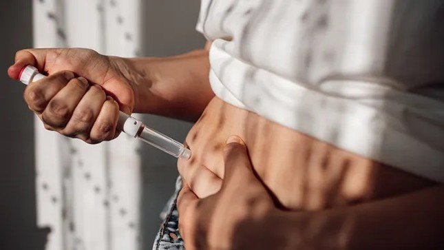 Sắp có thuốc điều trị cho các... 'bợm nhậu'