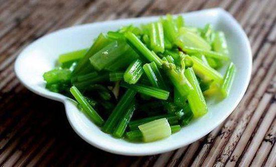 Tùy tiện dùng cần tây, nhiều người đang tự rước bệnh vào người