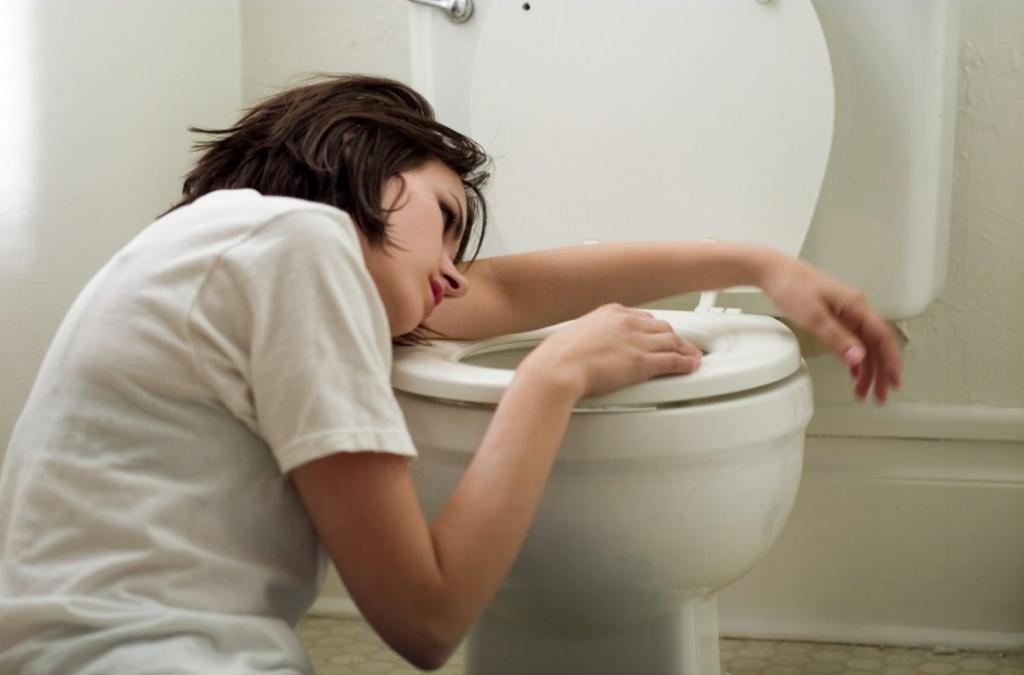 Gặp tiêu chảy kèm sốt nên làm gì?