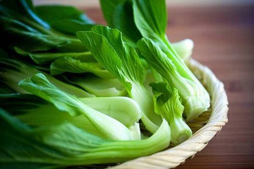 Những ai không nên ăn rau cải?