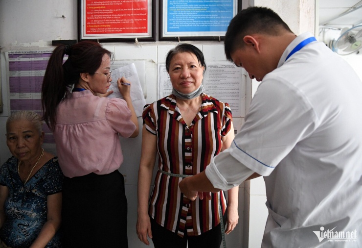 40 tuổi đã đủ áp lực, vì sao vẫn cần chuẩn bị cho tuổi già?